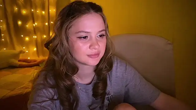 Snapshot of IlonaMurf chatting on February 21, 2025, 6:59 pm IlonaMurf online show from February 21, 2025, 6:59 pm