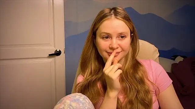 Snapshot of IlonaMurf chatting on October 20, 2025, 7:20 am IlonaMurf online show from October 20, 2025, 7:20 am