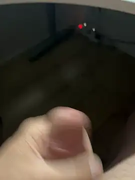 mikiss789 online show from April 17, 2026, 3:31 am