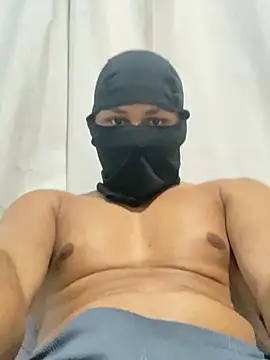 Snapshot of rickzinnxz chatting on December 19, 2024, 5:29 pm rickzinnxz online show from December 19, 2024, 5:29 pm