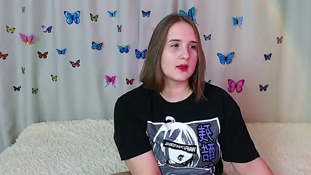 Snapshot of Phantommira chatting on December 23, 2024, 7:09 pm Phantommira online show from December 23, 2024, 7:09 pm