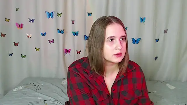 Snapshot of Phantommira chatting on January 20, 2025, 1:00 pm Phantommira online show from January 20, 2025, 1:00 pm