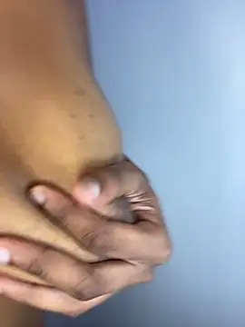 Snapshot of teddy04 chatting on February 13, 2025, 6:27 pm teddy04 online show from February 13, 2025, 6:27 pm