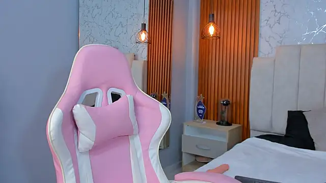 AinaraJimenez online show from February 24, 2025, 9:53 am