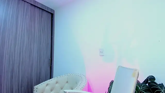 Sara Leblanc online show from October 28, 2025, 4:20 pm