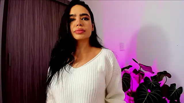 Sara Leblanc online show from February 3, 2026, 12:43 pm