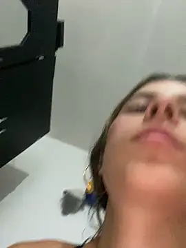 evaFiore online show from March 4, 2025, 8:05 pm