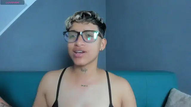 Snapshot of Dominick_jones chatting on March 13, 2025, 5:39 pm Dominick jones online show from March 13, 2025, 5:39 pm