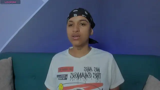 Snapshot of Dominick_jones chatting on March 15, 2025, 4:32 pm Dominick jones online show from March 15, 2025, 4:32 pm