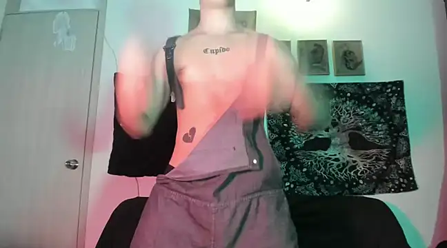 Snapshot of Antonello_Vannucci chatting on January 24, 2025, 12:09 am Antonello Vannucci online show from January 24, 2025, 12:09 am