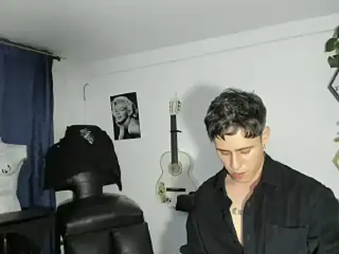 Snapshot of Antonello_Vannucci chatting on March 16, 2025, 11:36 pm Antonello Vannucci online show from March 16, 2025, 11:36 pm