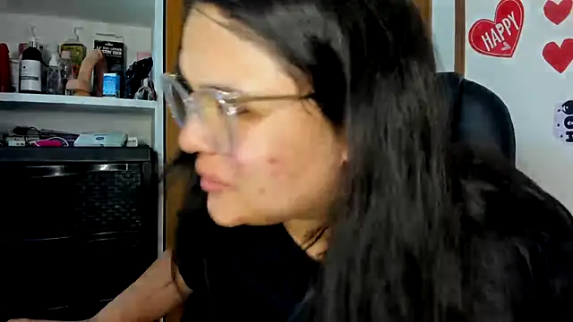 lizzie c online show from March 19, 2025, 7:29 am