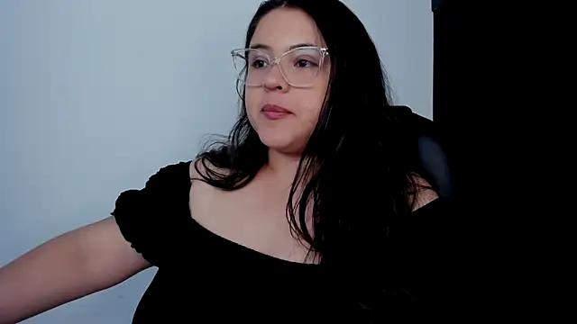 lizzie c online show from October 10, 2025, 7:57 pm