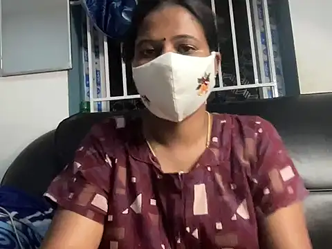 Tamil Sanjana  online show from April 7, 2026, 7:03 pm