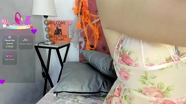 Samantha Good online show from October 7, 2025, 12:35 pm