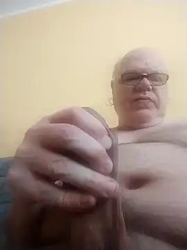 Snapshot of jk6t chatting on May 3, 2026, 12:55 pm jk6t online show from May 3, 2026, 12:55 pm