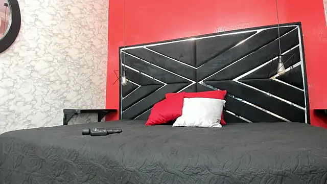 SEXY HOTTIE   online show from January 11, 2025, 12:18 pm