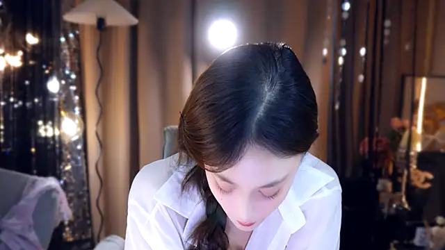 zhdhdbdkx online show from September 15, 2025, 3:12 pm