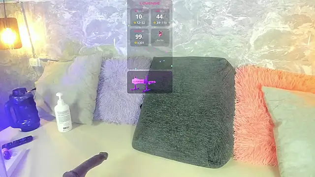 Snapshot of Little_lili19 chatting on February 23, 2026, 7:55 pm Little lili19 online show from February 23, 2026, 7:55 pm