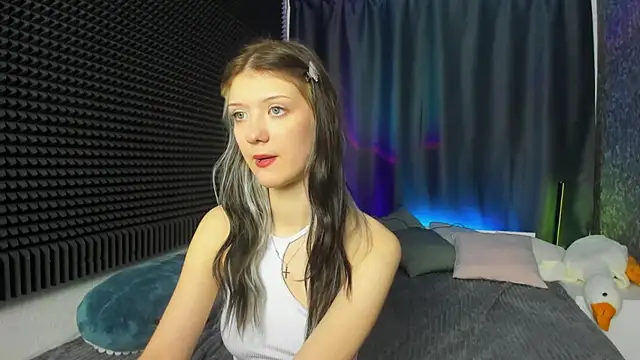 Lina Vi online show from February 2, 2025, 2:48 am