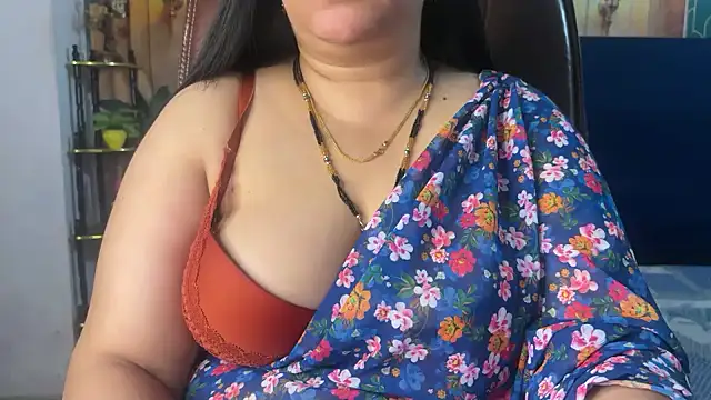 FlatVincy4 online show from March 5, 2026, 4:03 pm