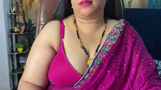 FlatVincy4 online show from April 18, 2026, 3:27 pm