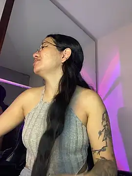 Rosita forever  online show from May 25, 2026, 2:23 pm