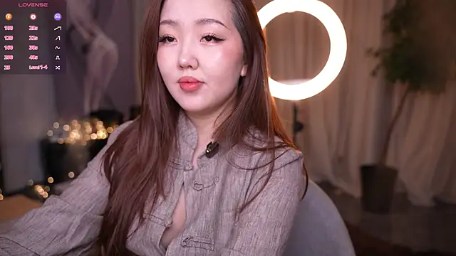 Amelyisthatyou online show from April 18, 2026, 3:54 am
