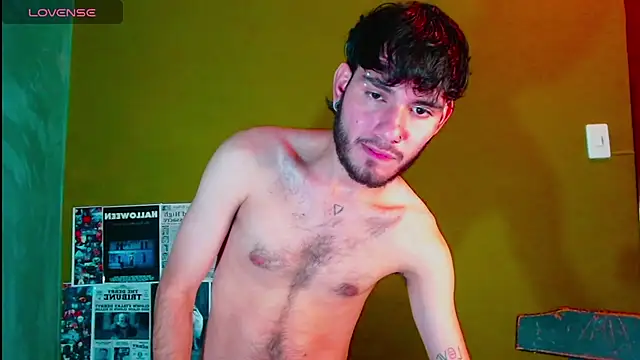 gato444  online show from January 7, 2025, 5:01 am