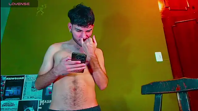 gato444  online show from January 14, 2025, 5:08 am