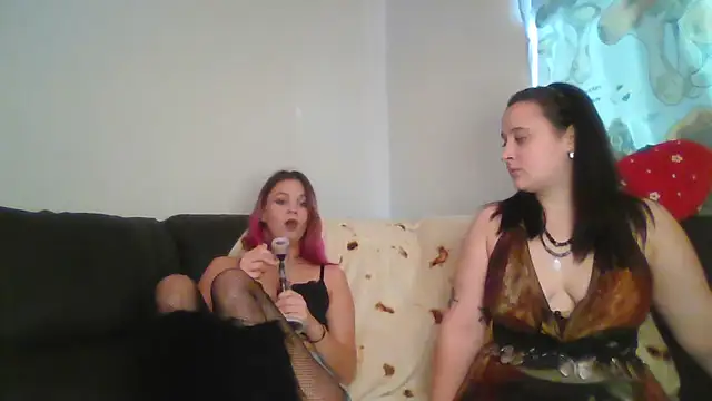 Snapshot of BedroomBarbie chatting on October 2, 2025, 8:49 pm BedroomBarbie online show from October 2, 2025, 8:49 pm