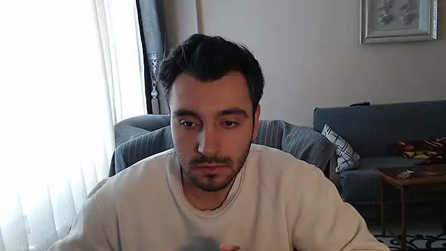 handsomeee04 online show from October 12, 2025, 1:10 pm