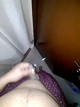 Snapshot of Bloal25 chatting on January 4, 2025, 8:28 am Bloal25 online show from January 4, 2025, 8:28 am