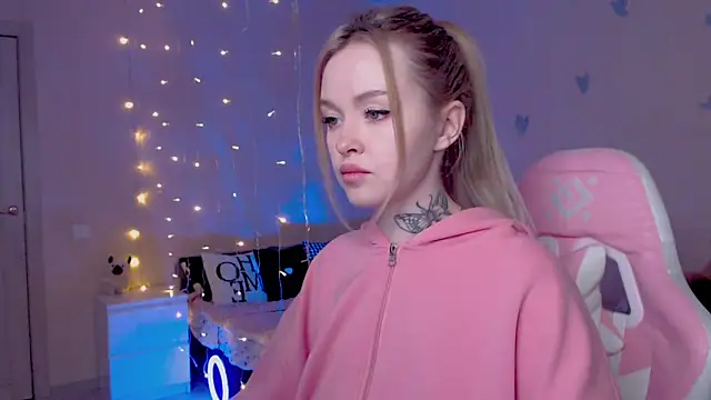 Naughty Mable online show from March 27, 2026, 1:33 am