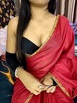 Little  Lia online show from March 26, 2026, 1:17 pm