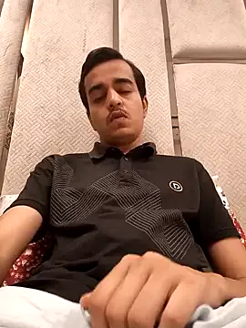 J JEN5 online show from December 20, 2024, 4:36 pm