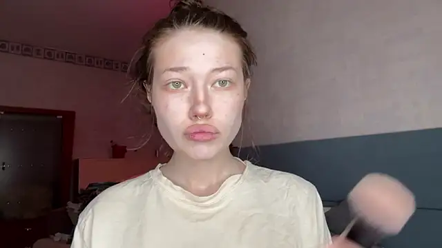 eva varnerr online show from March 25, 2026, 10:49 pm