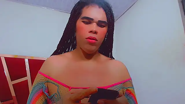 Snapshot of fox_naughty_violet chatting on October 2, 2025, 7:43 pm fox naughty violet online show from October 2, 2025, 7:43 pm