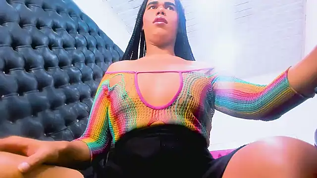 Snapshot of fox_naughty_violet chatting on October 12, 2025, 2:54 am fox naughty violet online show from October 12, 2025, 2:54 am