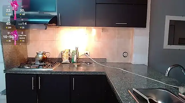 nikkystorm1  online show from January 21, 2025, 4:58 pm