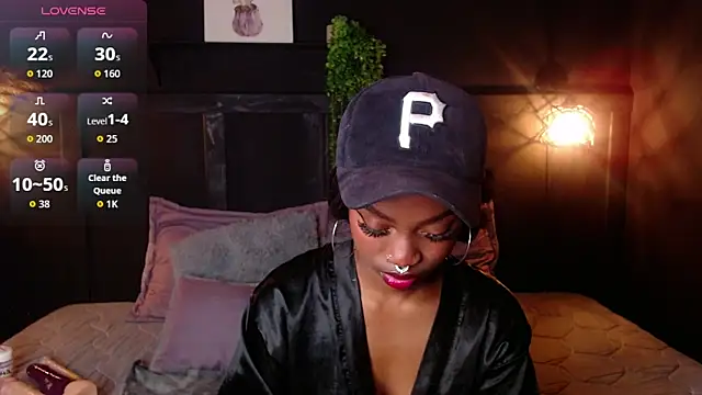 nikkystorm1  online show from November 16, 2025, 1:49 pm