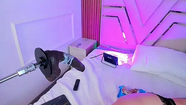 LolaAngellx online show from October 1, 2025, 12:49 am