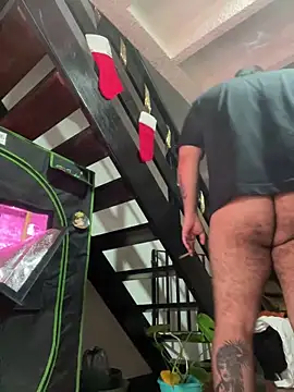 Snapshot of El_Titan1998 chatting on January 2, 2025, 7:51 pm El Titan1998 online show from January 2, 2025, 7:51 pm