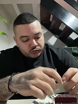 Snapshot of El_Titan1998 chatting on January 18, 2025, 1:29 pm El Titan1998 online show from January 18, 2025, 1:29 pm