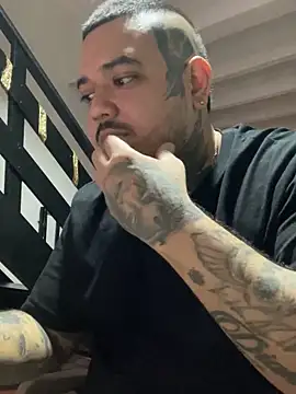 Snapshot of El_Titan1998 chatting on January 25, 2025, 2:47 pm El Titan1998 online show from January 25, 2025, 2:47 pm