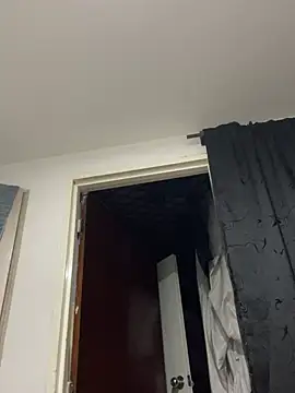 Snapshot of El_Titan1998 chatting on February 21, 2025, 10:39 am El Titan1998 online show from February 21, 2025, 10:39 am