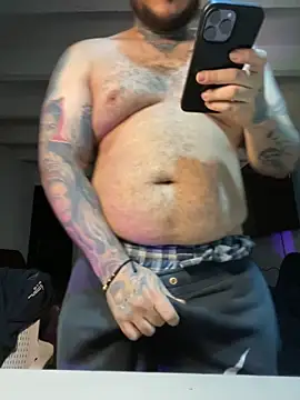 Snapshot of El_Titan1998 chatting on September 13, 2025, 10:15 am El Titan1998 online show from September 13, 2025, 10:15 am