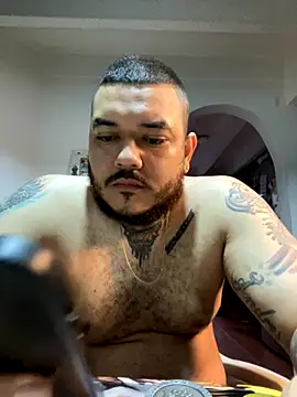 Snapshot of El_Titan1998 chatting on September 26, 2025, 11:14 am El Titan1998 online show from September 26, 2025, 11:14 am