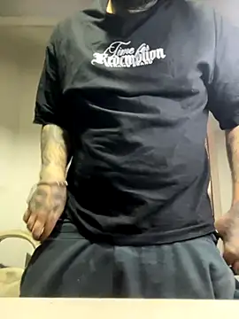 Snapshot of El_Titan1998 chatting on October 9, 2025, 11:52 am El Titan1998 online show from October 9, 2025, 11:52 am