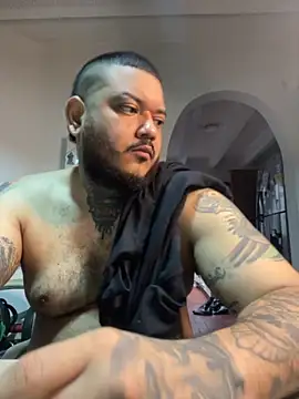 Snapshot of El_Titan1998 chatting on October 12, 2025, 12:26 pm El Titan1998 online show from October 12, 2025, 12:26 pm